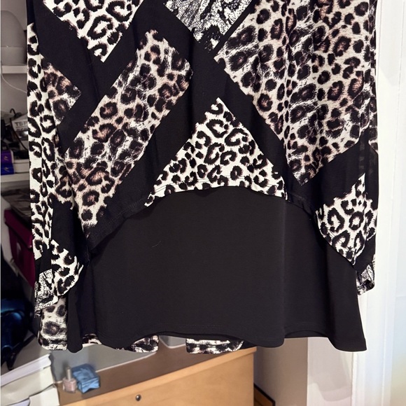 ✨ Fierce Vintage Style & Co. Top | Animal Print Statement Piece - Size M ✨ - Picture 15 of 15